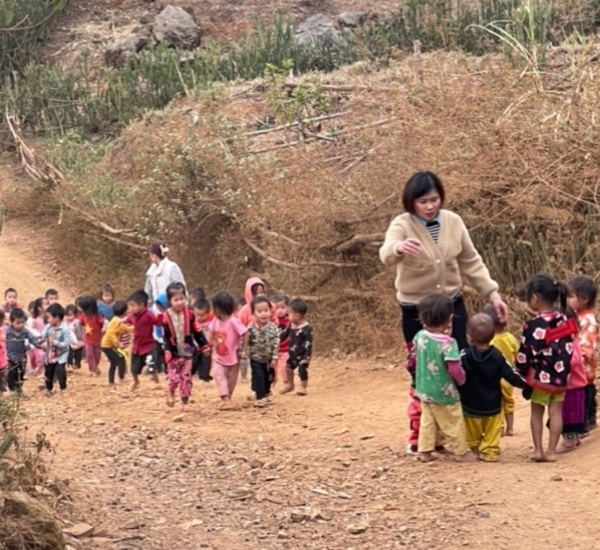 DA 101 CON ĐƯỜNG ĐẾN TRƯỜNG CHO EM – XÃ PHÌNH SÁNG – HUYỆN TUẦN GIÁO – TỈNH ĐIỆN BIÊN