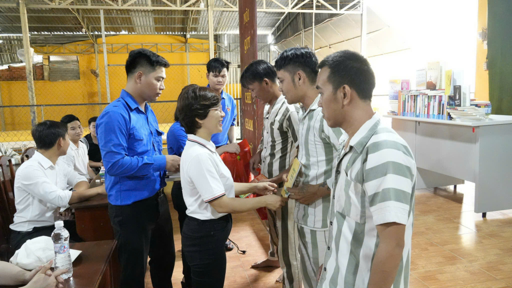 YNA53 TẶNG SÁCH BÍ MẬT YOGA (ĐỢT 3)